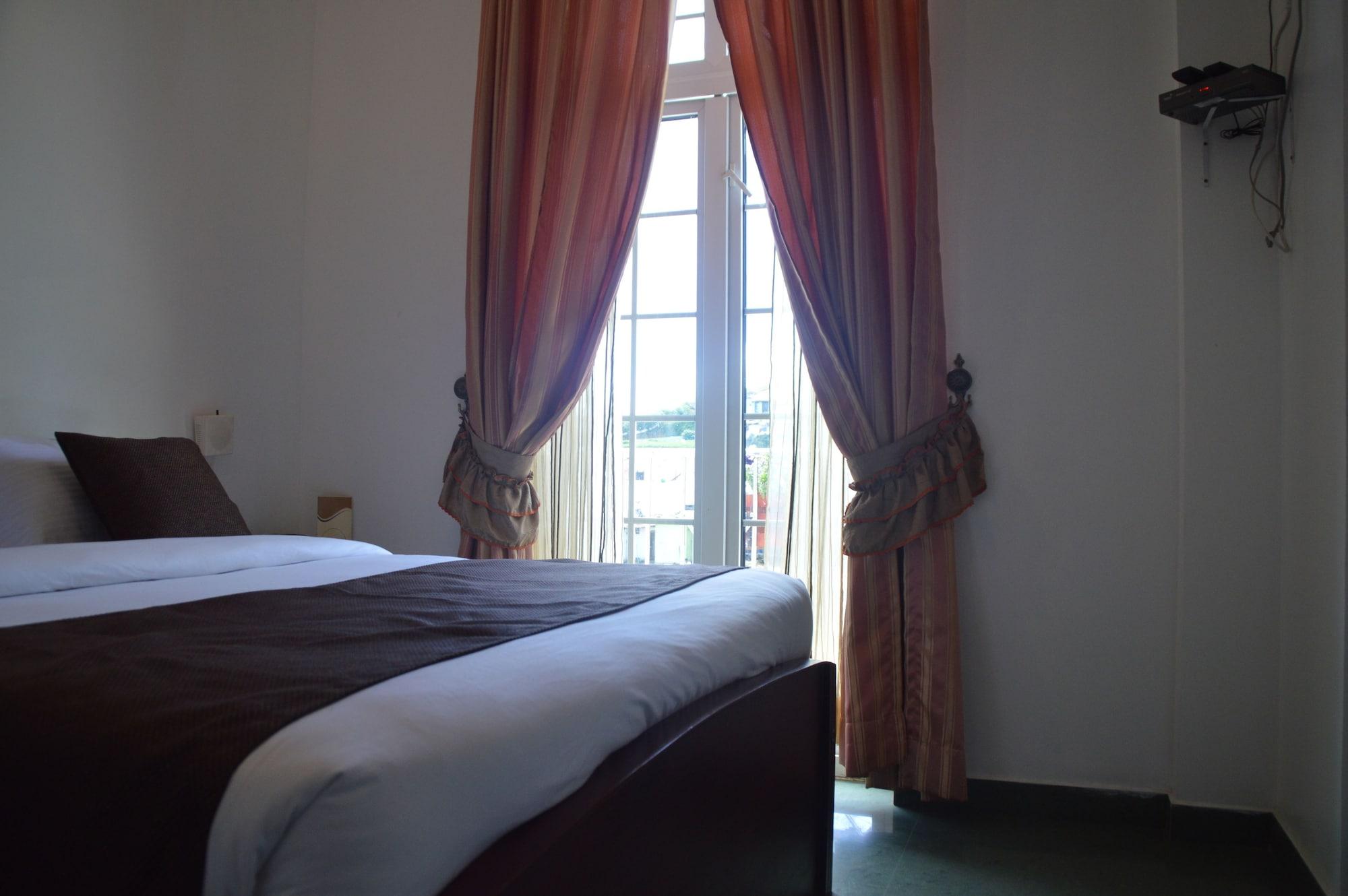 Royal Hills Nuwara Eliya Hotell Exteriör bild