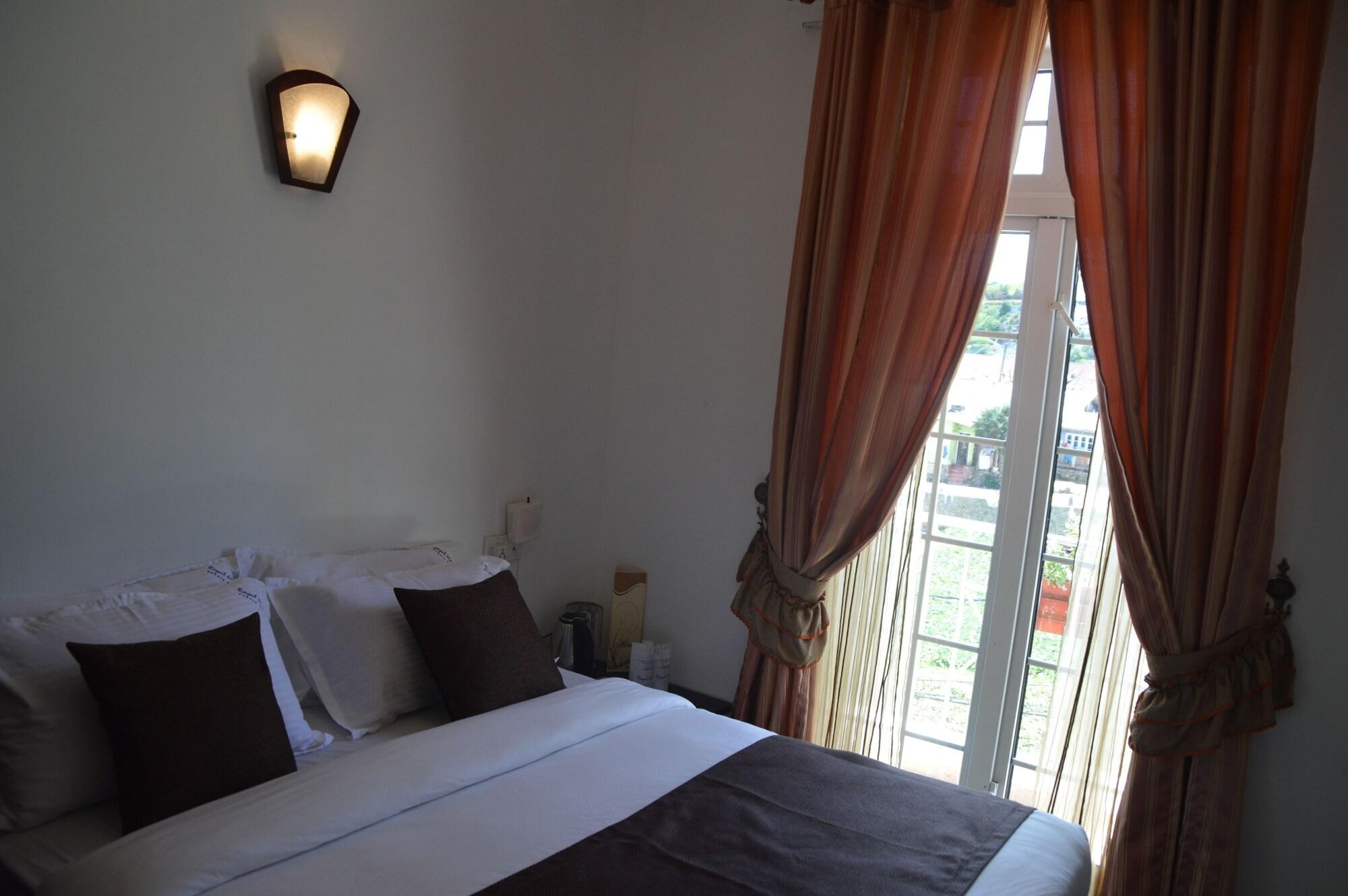 Royal Hills Nuwara Eliya Hotell Exteriör bild