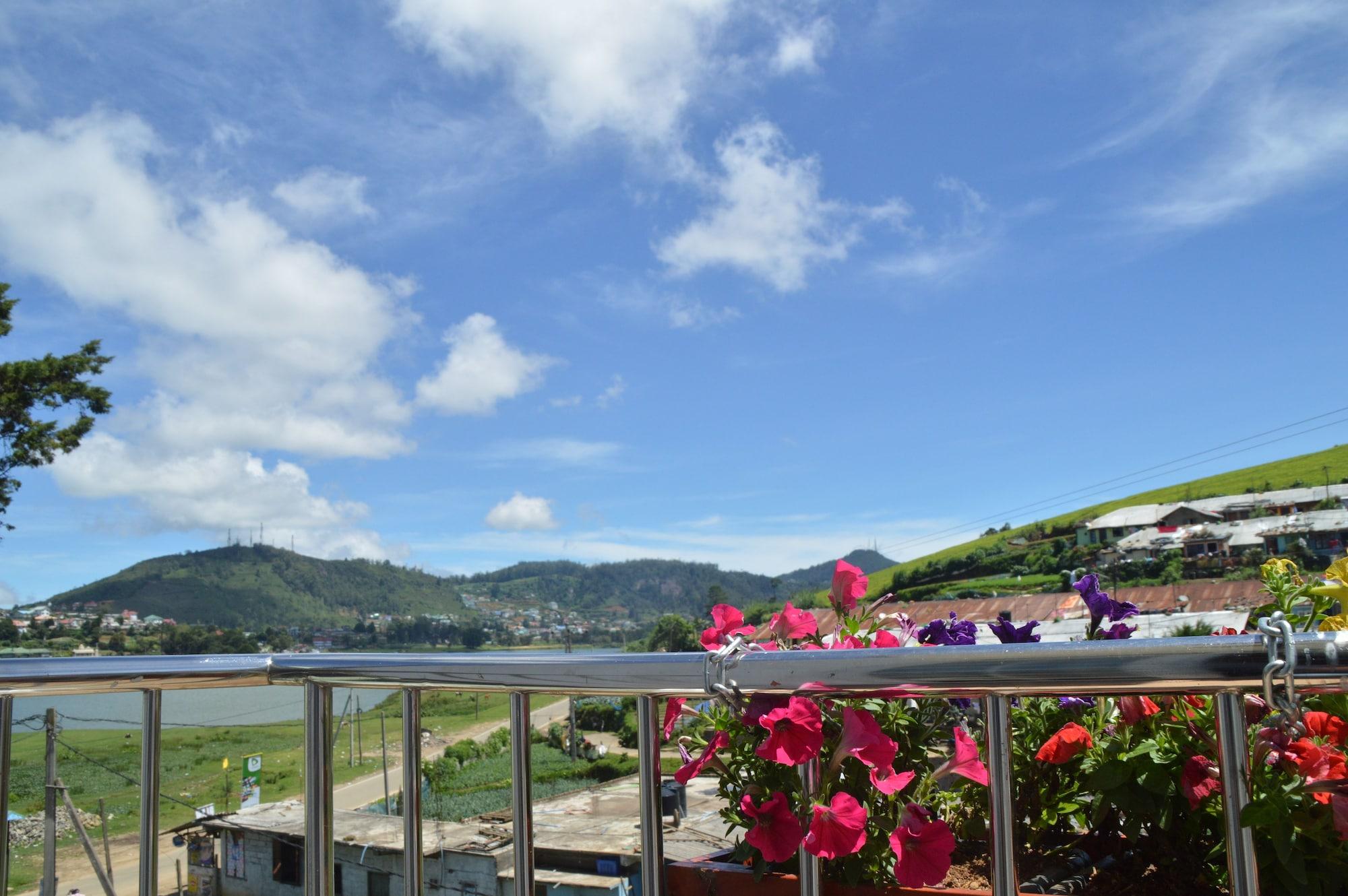 Royal Hills Nuwara Eliya Hotell Exteriör bild
