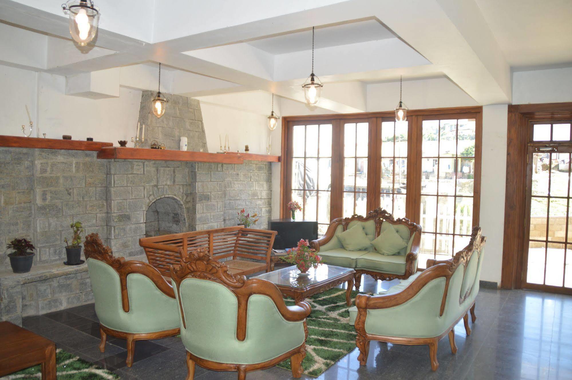 Royal Hills Nuwara Eliya Hotell Exteriör bild