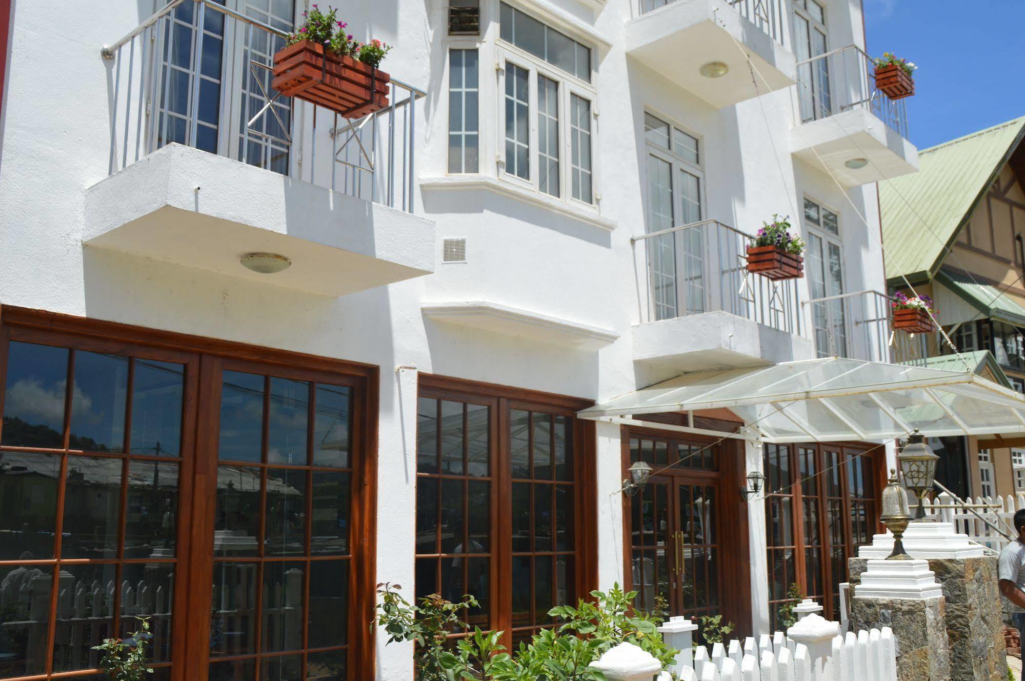 Royal Hills Nuwara Eliya Hotell Exteriör bild