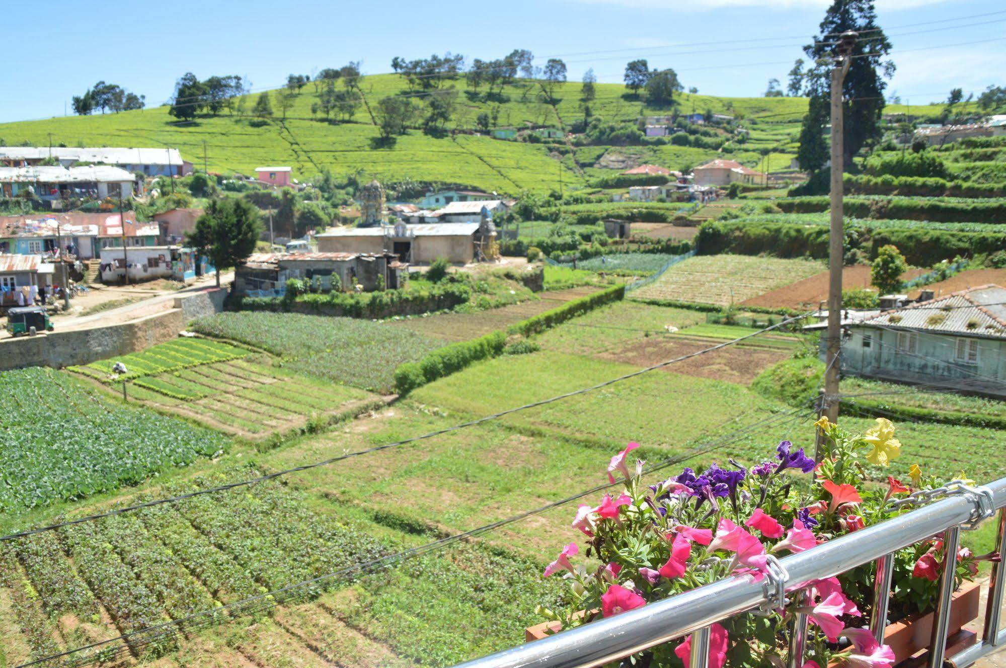 Royal Hills Nuwara Eliya Hotell Exteriör bild